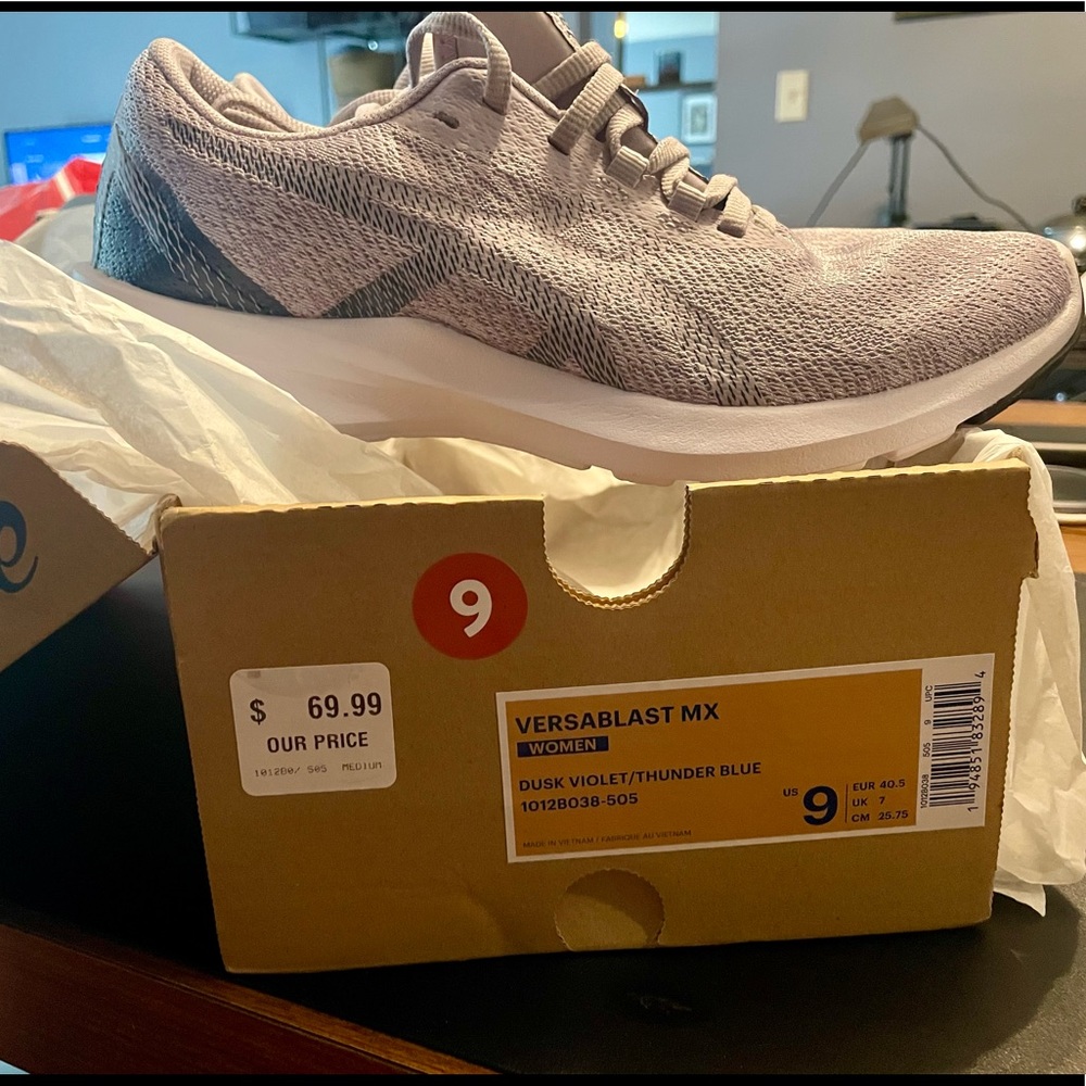 ASICS Womens Size 9 Versablast Dust Violet/Thunder Blue Shoes